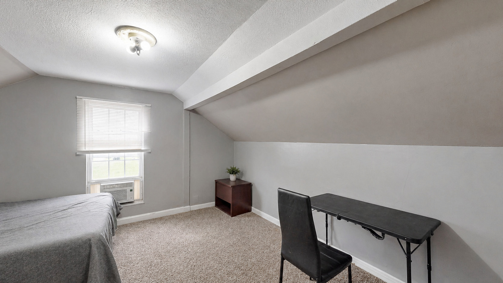 221 N Hickory Street, Joliet, IL 60435