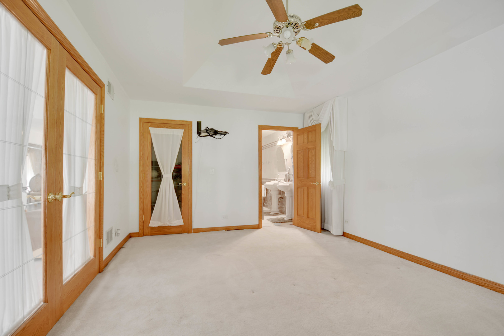 14650 Lamon Avenue, Midlothian, IL 60445