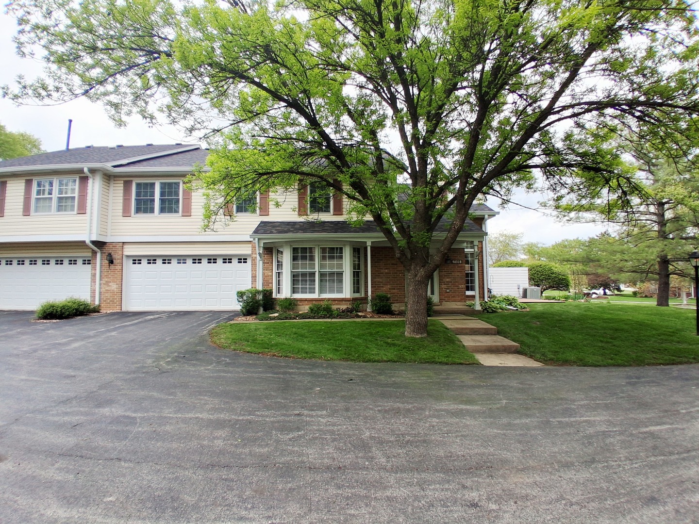 9845 Cambridge Court #B, Mokena, IL 60448