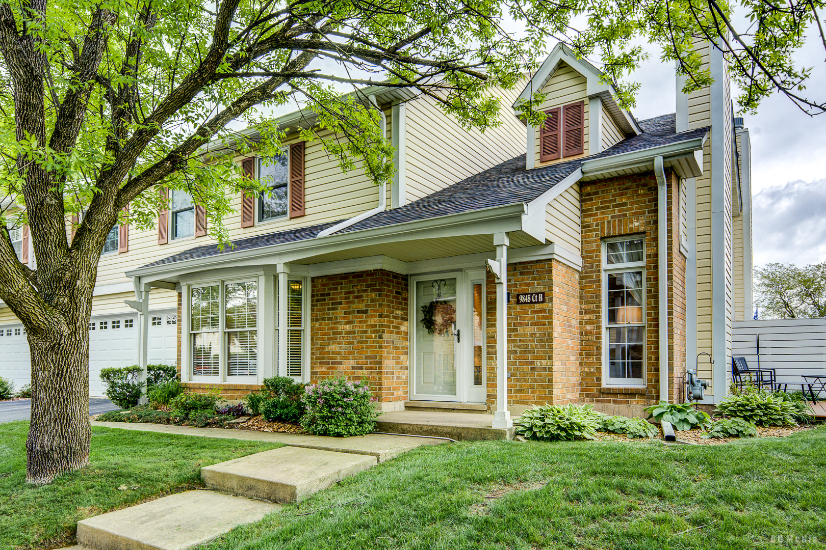 9845 Cambridge Court #B, Mokena, IL 60448