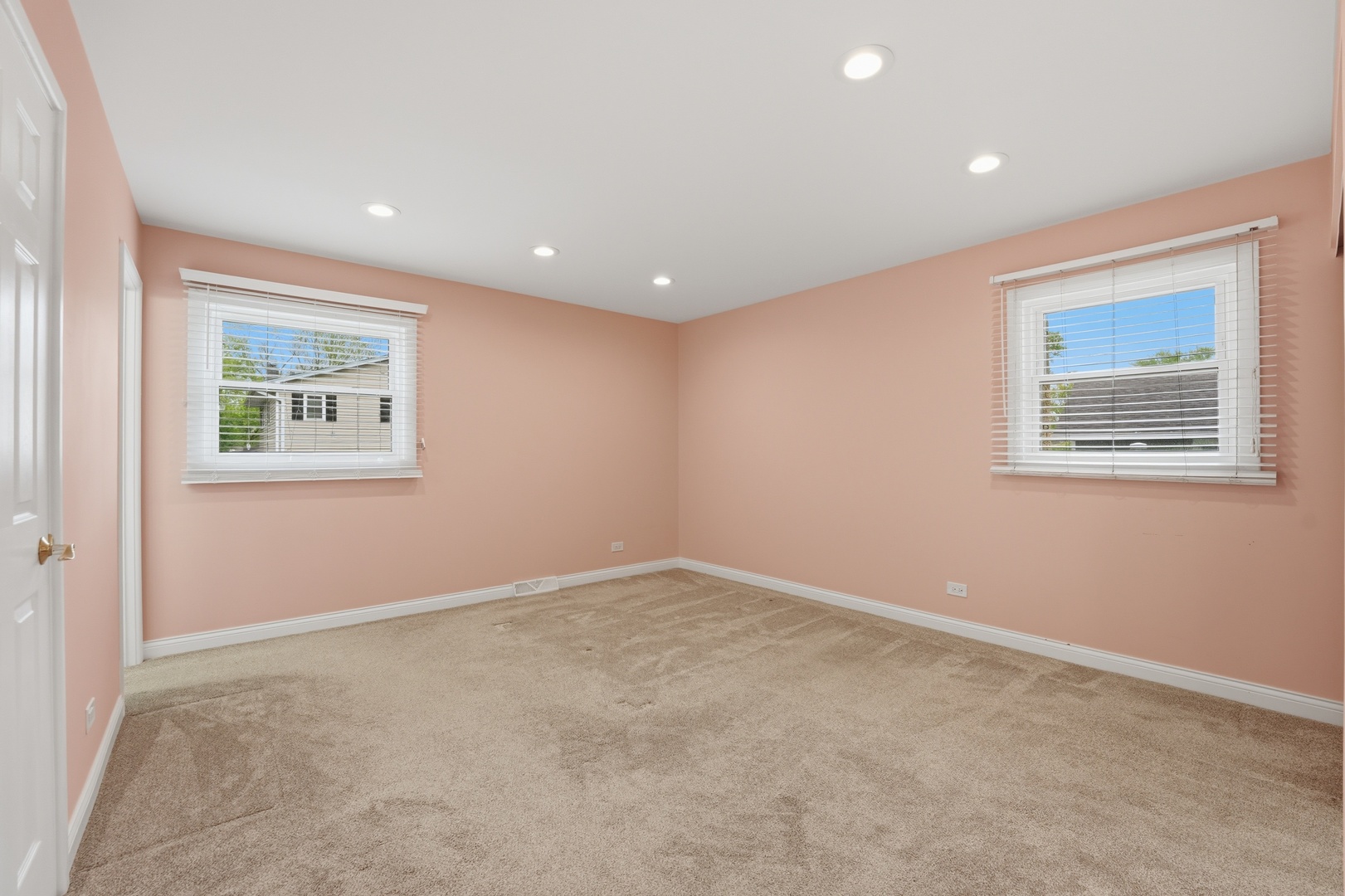 4065 Winston Drive, Hoffman Estates, IL 60192