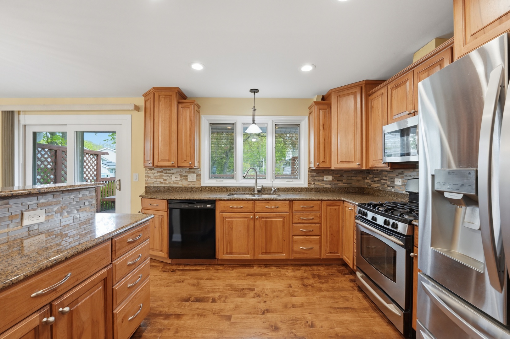 4065 Winston Drive, Hoffman Estates, IL 60192