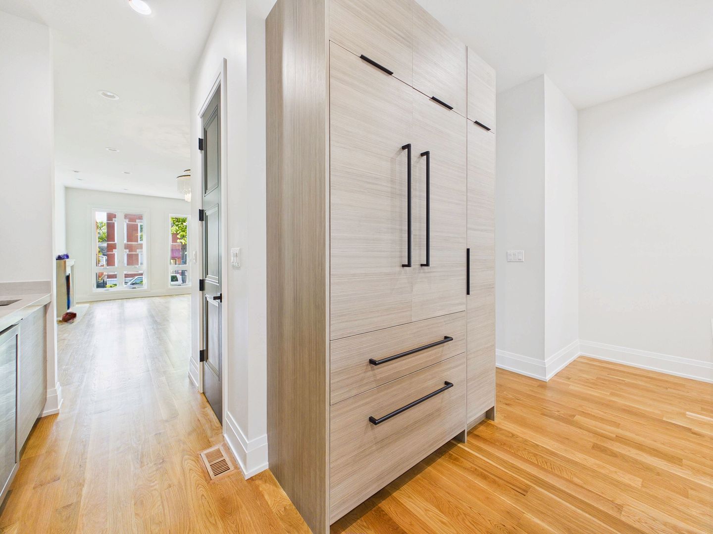 2638 W Superior Street, Chicago, IL 60612