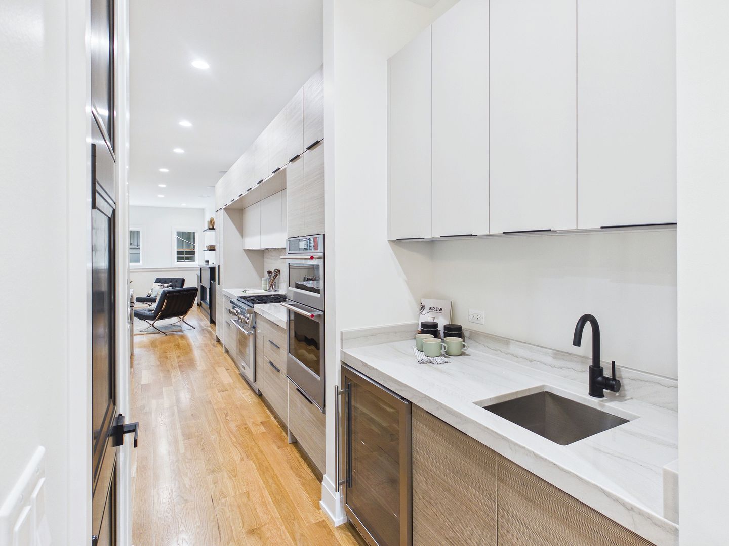 2638 W Superior Street, Chicago, IL 60612