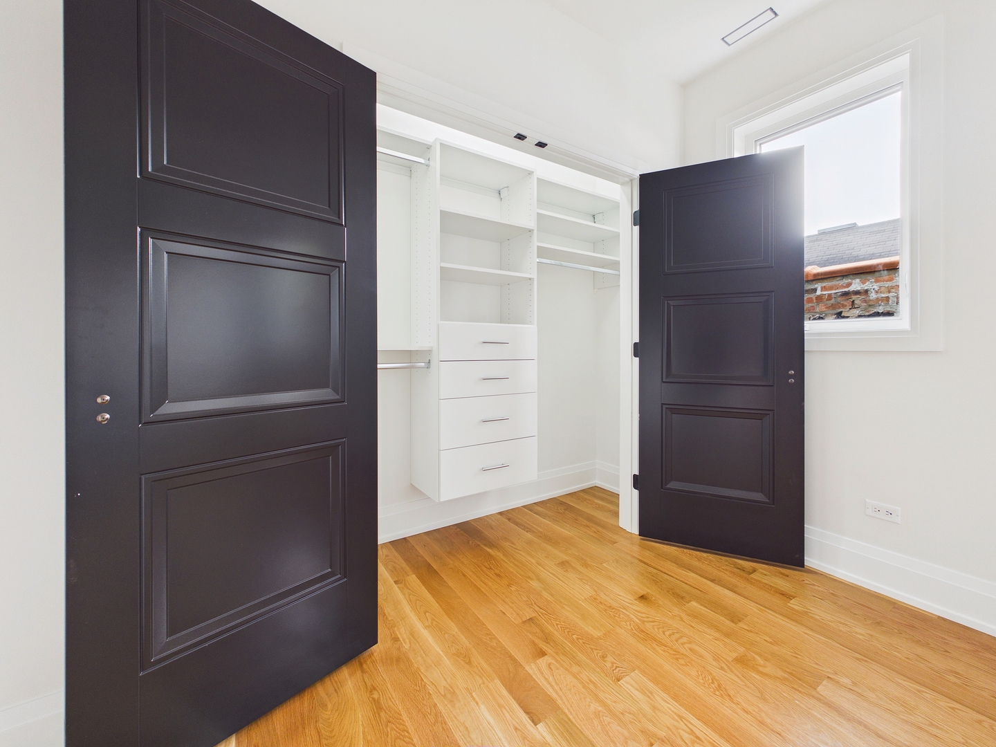 2638 W Superior Street, Chicago, IL 60612