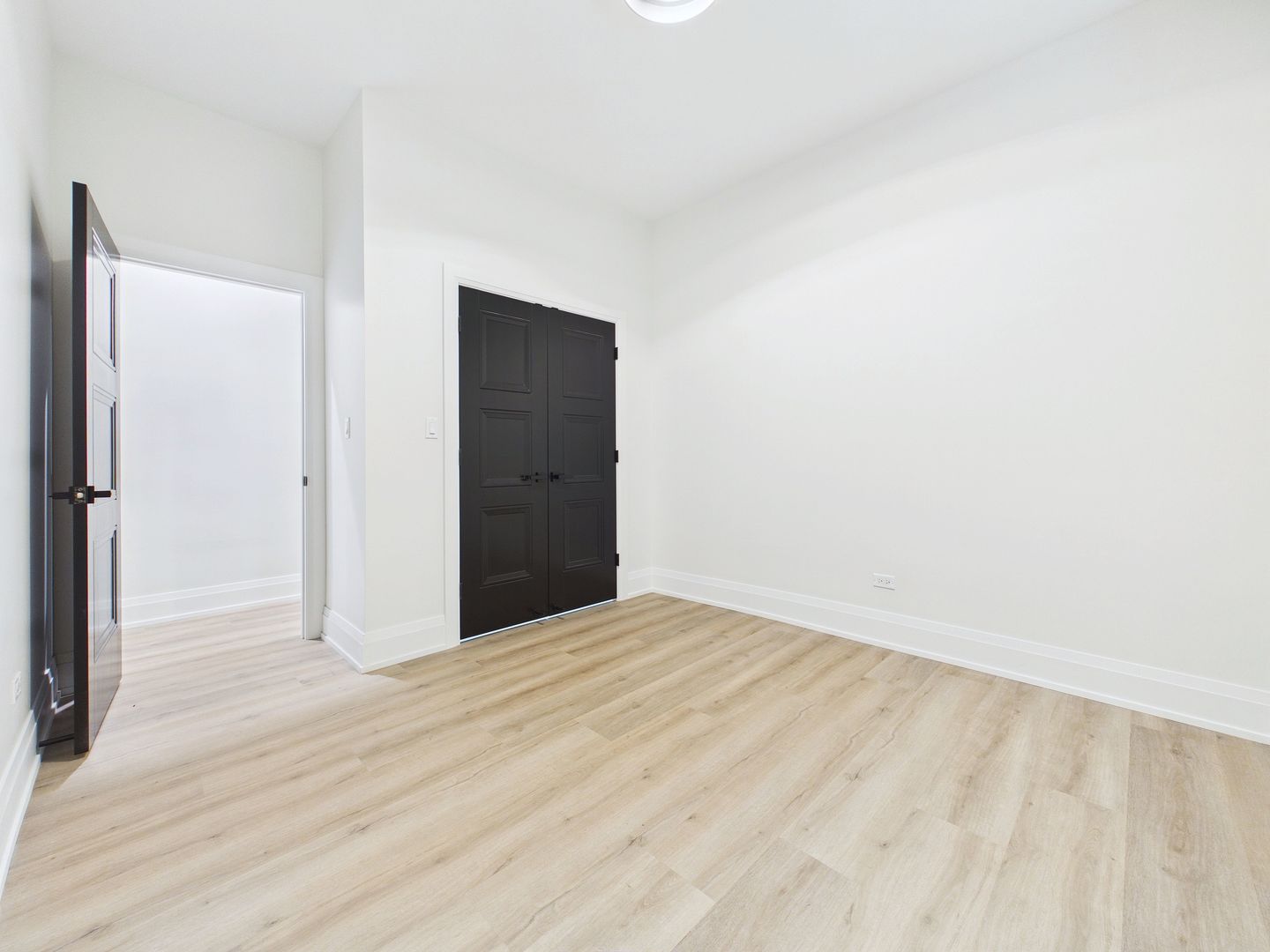 2638 W Superior Street, Chicago, IL 60612