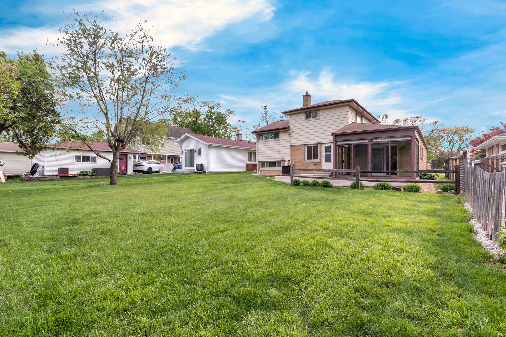 179 N Hampshire Avenue, Elmhurst, IL 60126