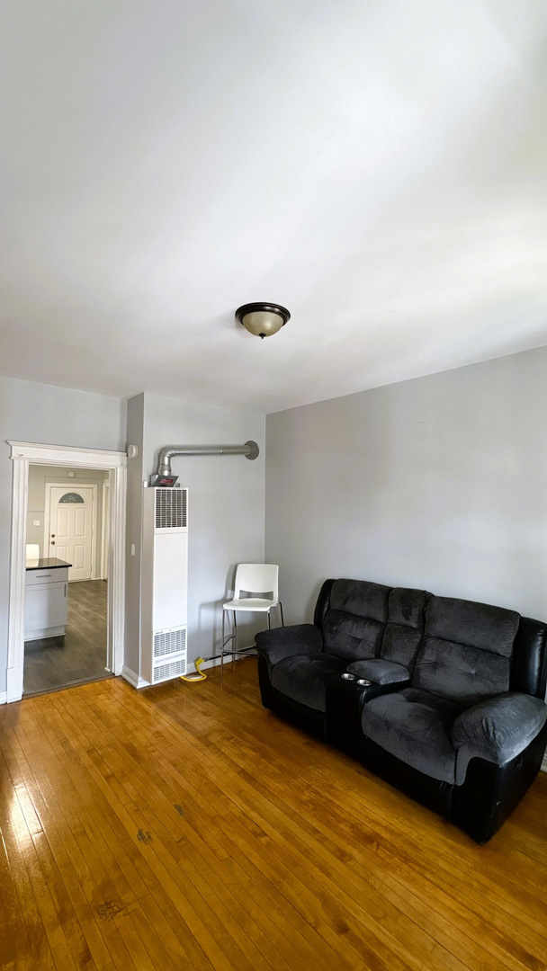 2620 S Sawyer Avenue, Chicago, IL 60623