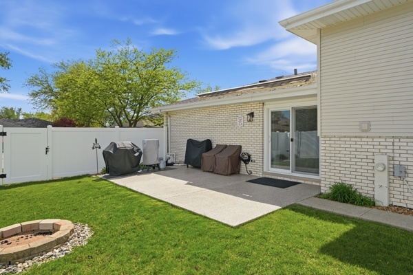 549 Willow Lane, Beecher, IL 60401
