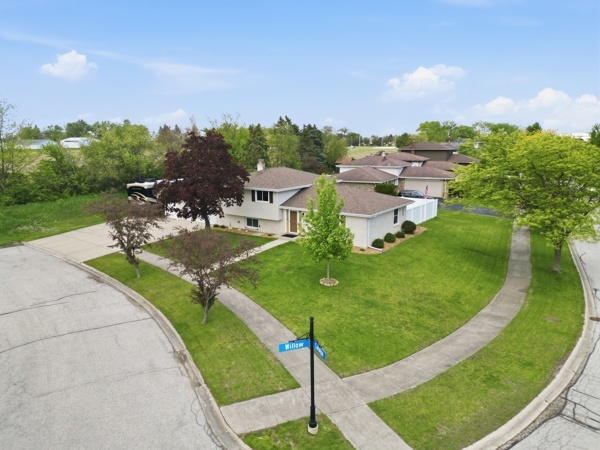 549 Willow Lane, Beecher, IL 60401