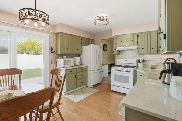 549 Willow Lane, Beecher, IL 60401