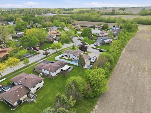 549 Willow Lane, Beecher, IL 60401