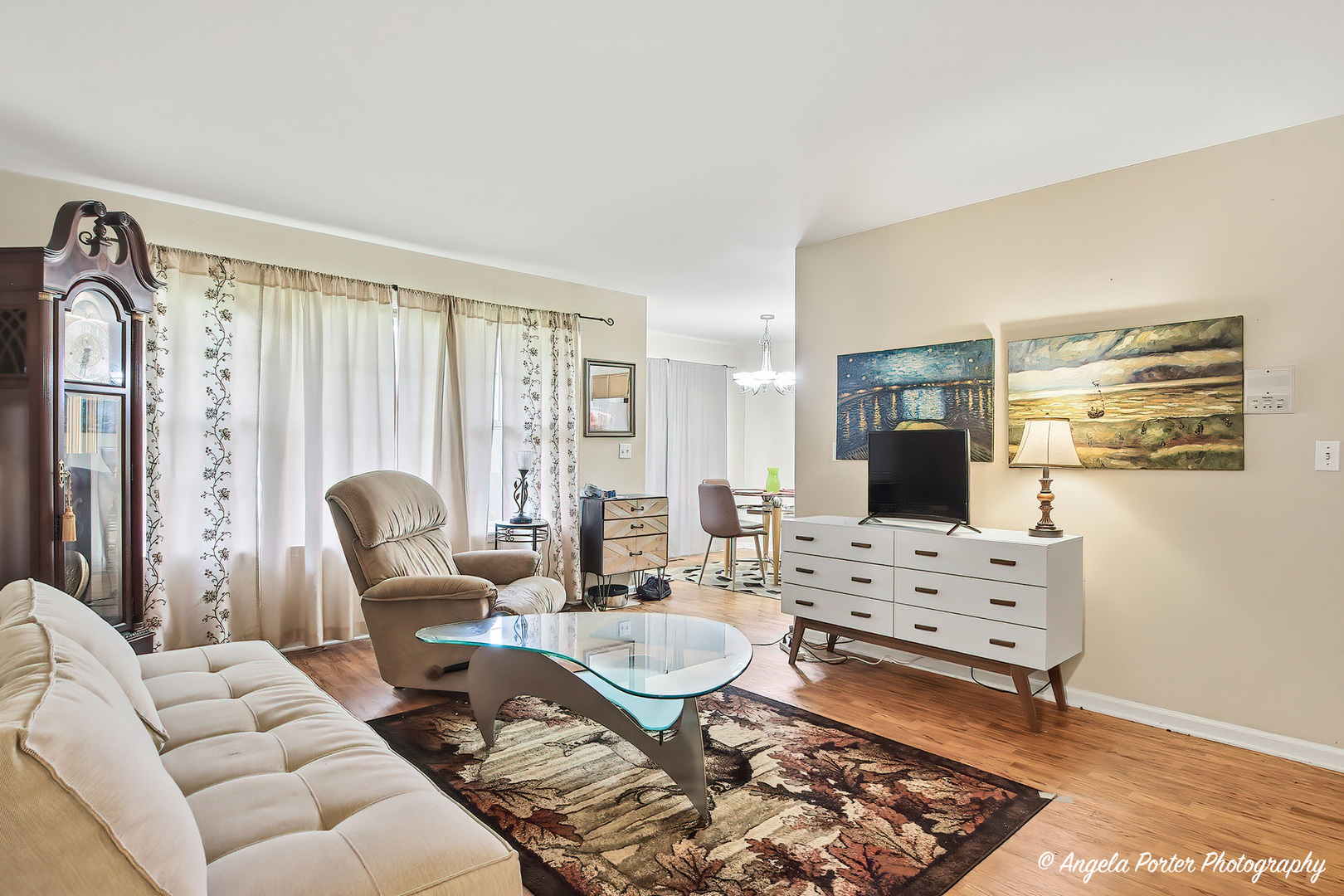 1152 N Red Oak Circle #1, Round Lake Beach, IL 60073