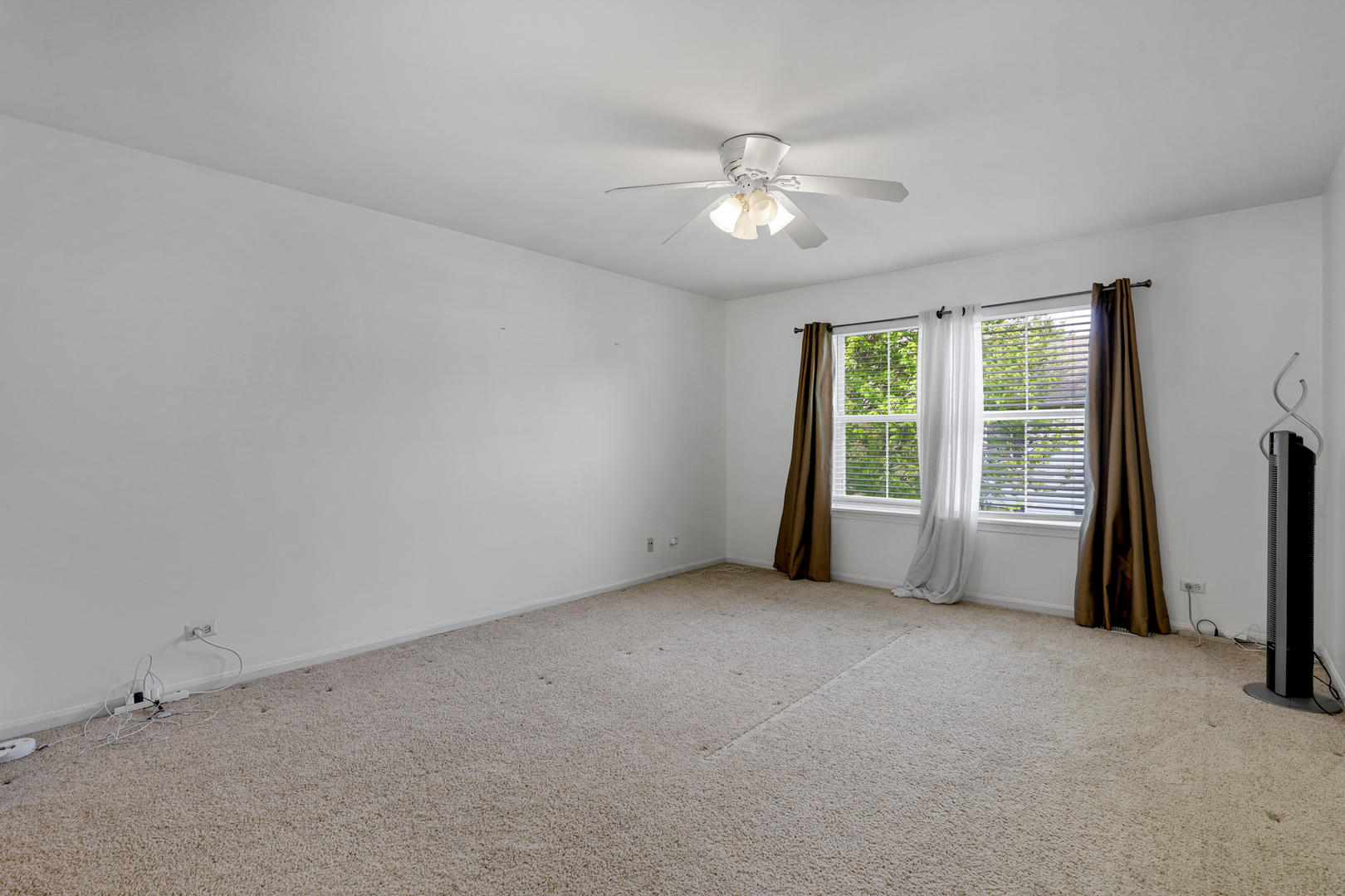 2954 Falling Waters Lane, Lindenhurst, IL 60046