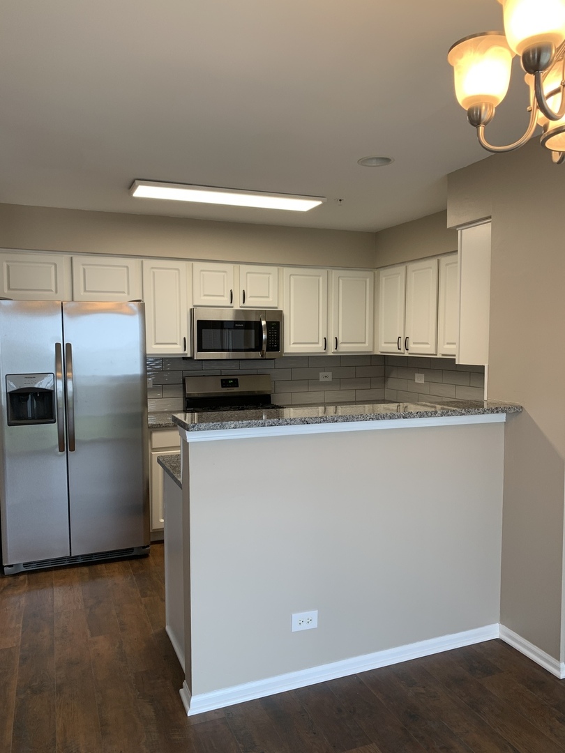 2454 Frost Drive #2454, Aurora, IL 60503