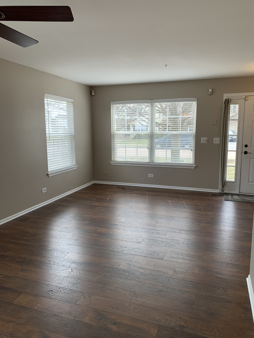 2454 Frost Drive #2454, Aurora, IL 60503