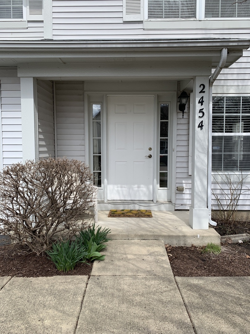 2454 Frost Drive #2454, Aurora, IL 60503