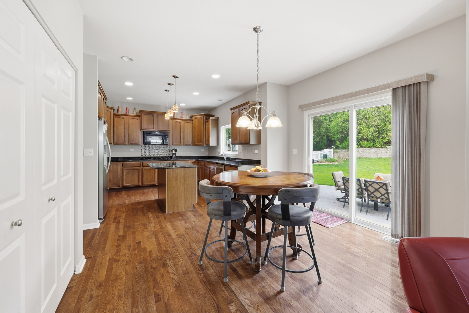 3328 Chase Lane, Elgin, IL 60124