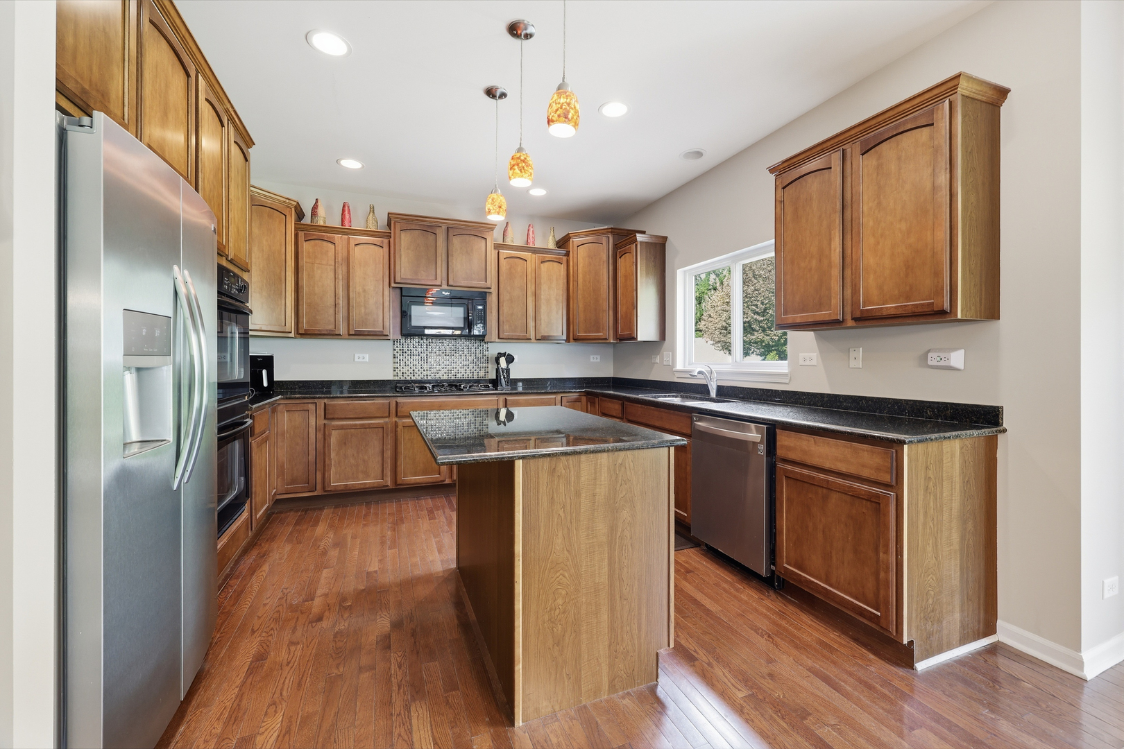 3328 Chase Lane, Elgin, IL 60124