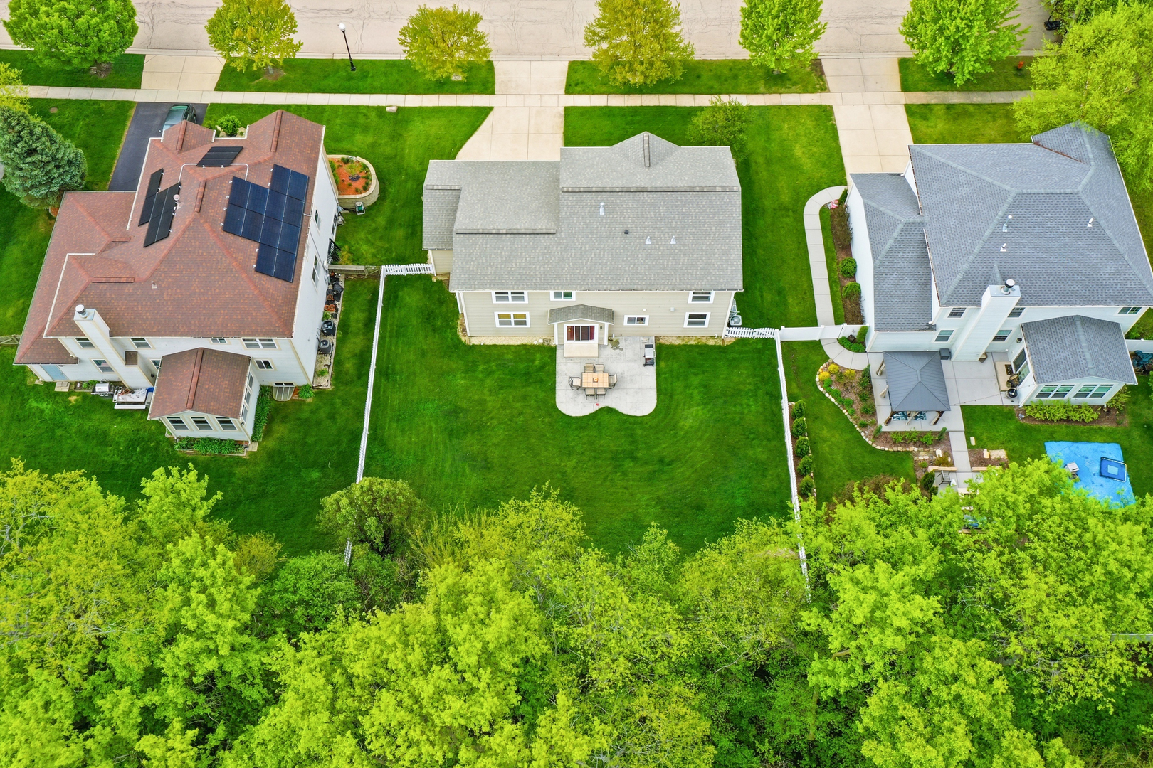3328 Chase Lane, Elgin, IL 60124