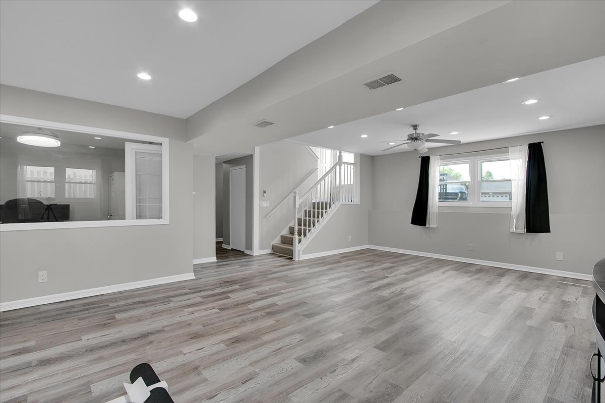 2080 Maplewood Circle, Naperville, IL 60563