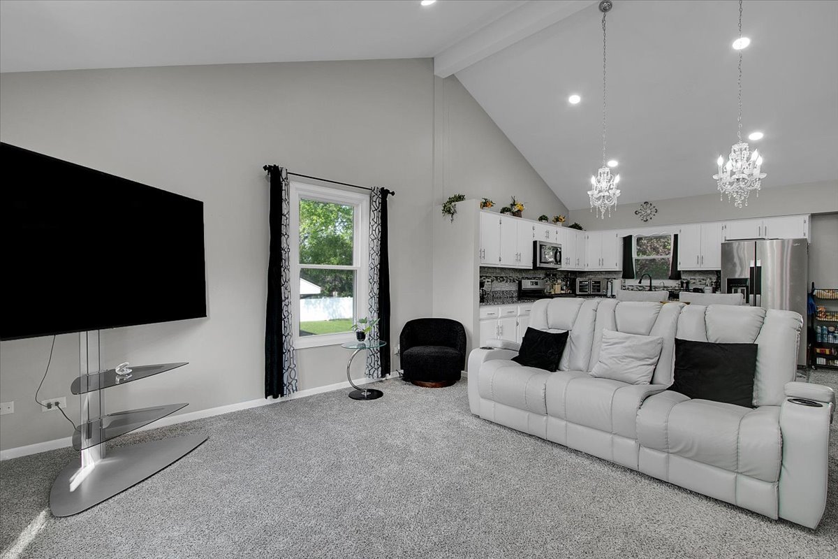 2080 Maplewood Circle, Naperville, IL 60563