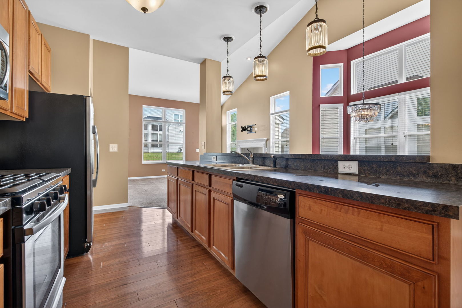 8035 Harrier Avenue, Joliet, IL 60431