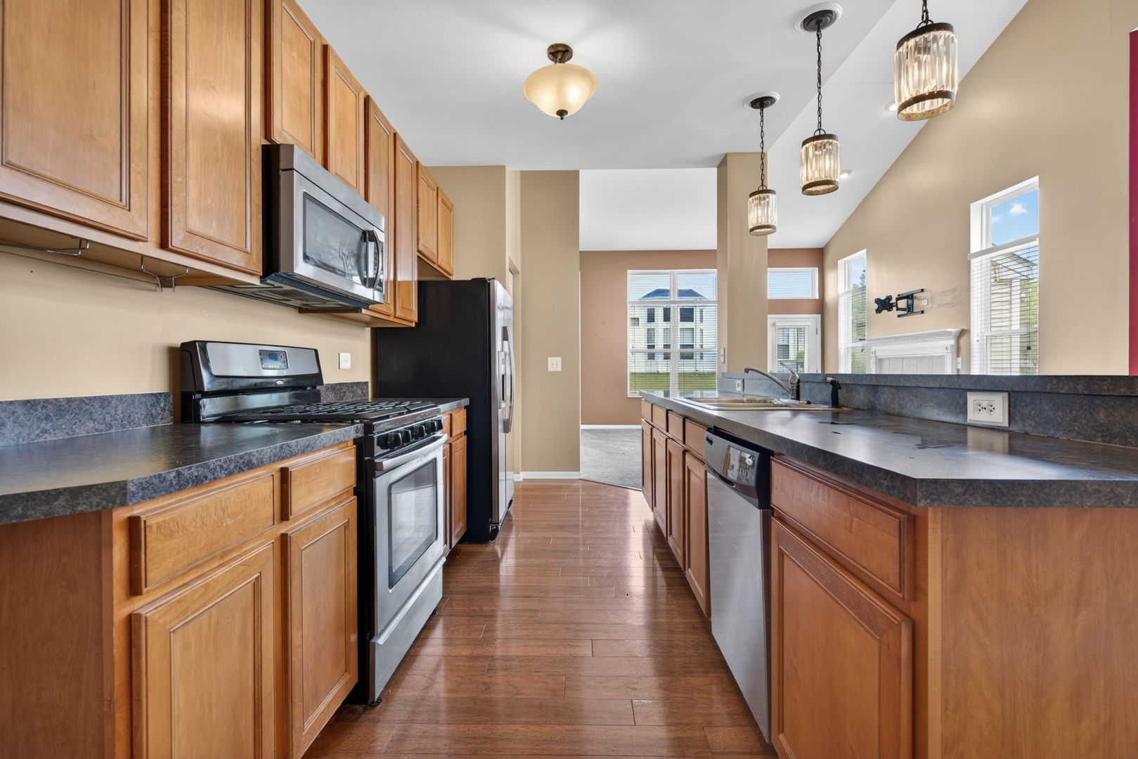 8035 Harrier Avenue, Joliet, IL 60431
