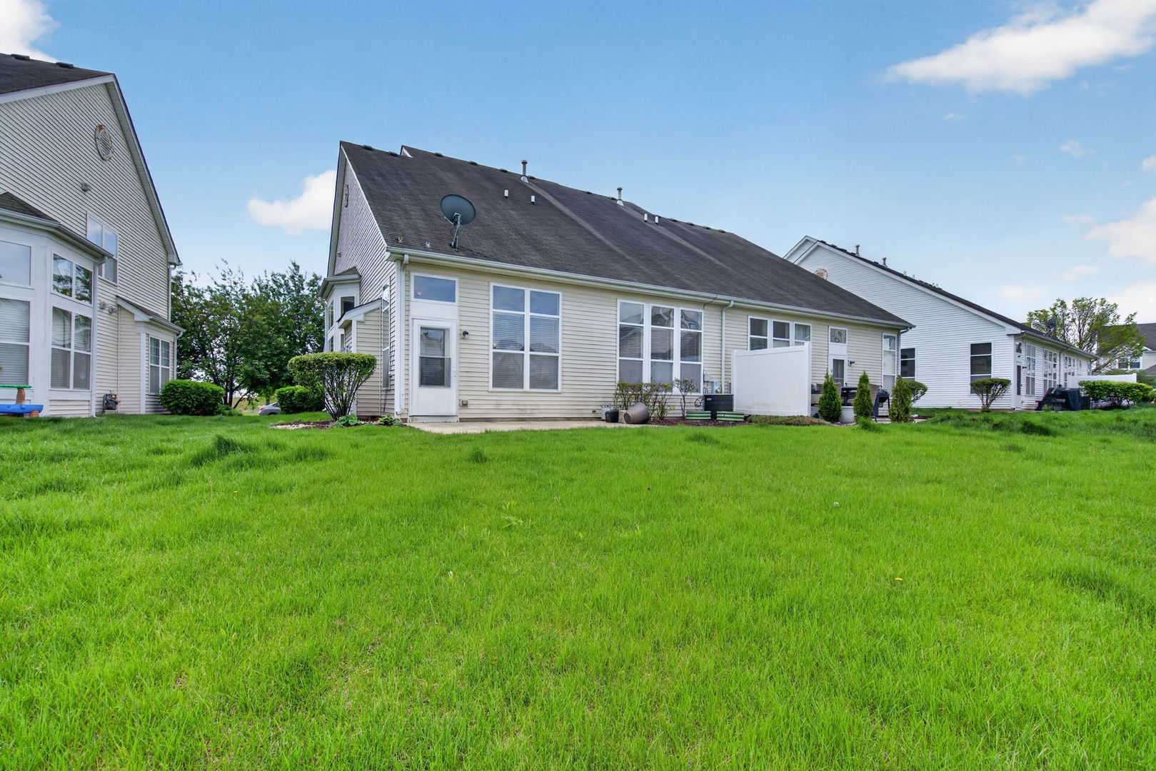 8035 Harrier Avenue, Joliet, IL 60431