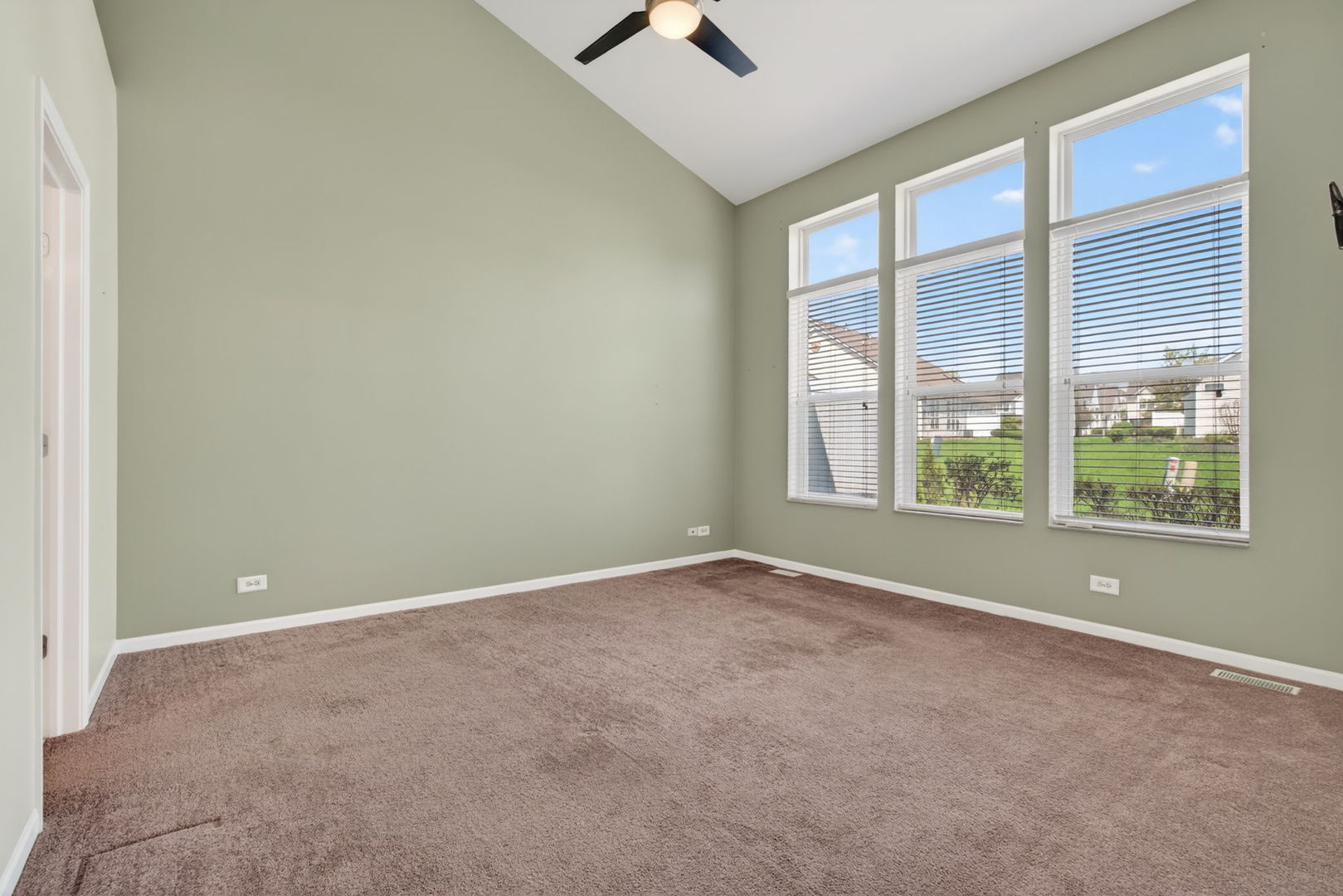 8035 Harrier Avenue, Joliet, IL 60431