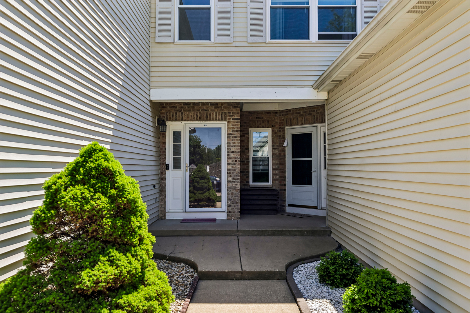 416 Grace Drive, Lake In The Hills, IL 60156