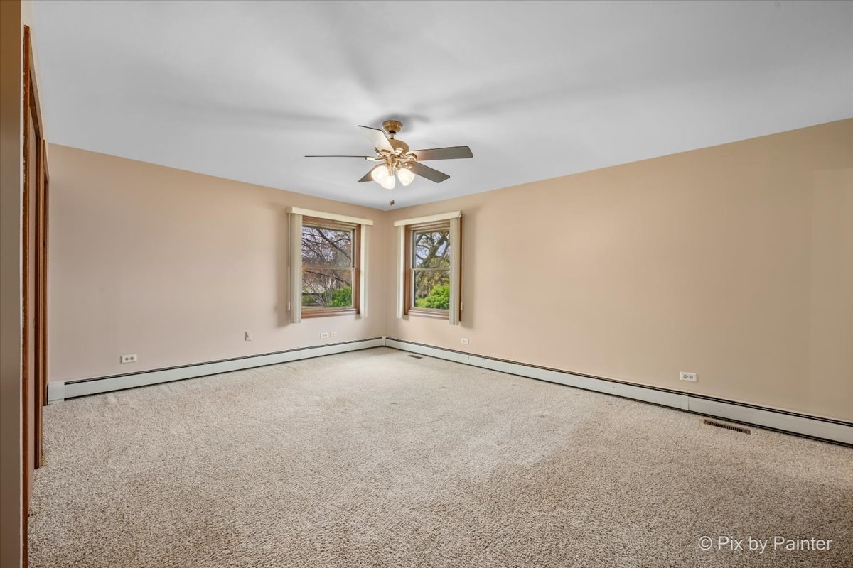 262 Woodville Lane, Schaumburg, IL 60193