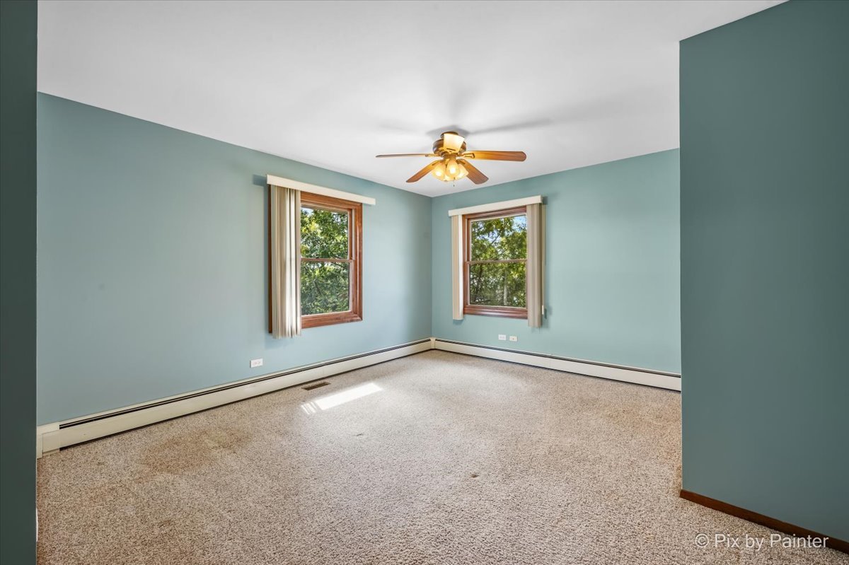 262 Woodville Lane, Schaumburg, IL 60193
