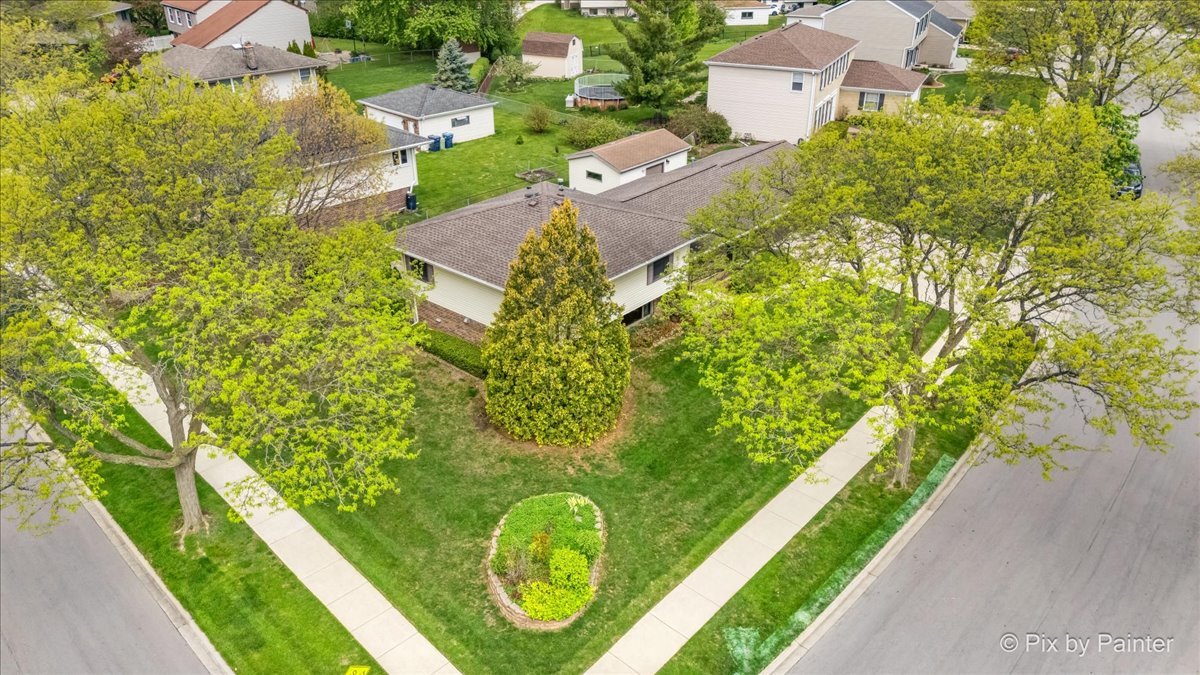 262 Woodville Lane, Schaumburg, IL 60193