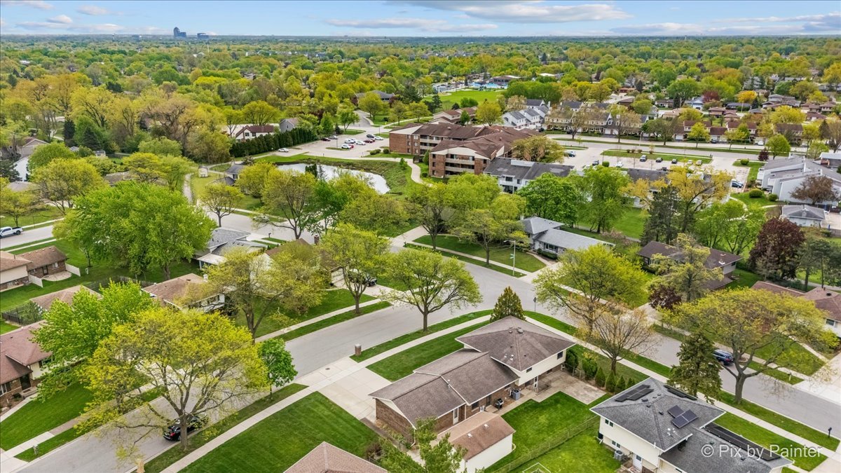 262 Woodville Lane, Schaumburg, IL 60193