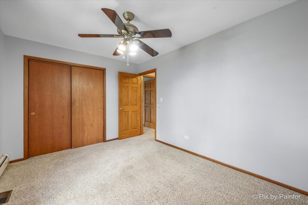 262 Woodville Lane, Schaumburg, IL 60193
