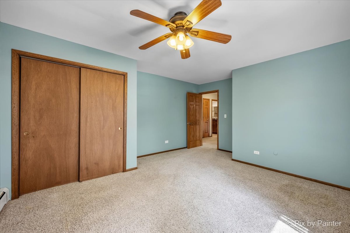 262 Woodville Lane, Schaumburg, IL 60193
