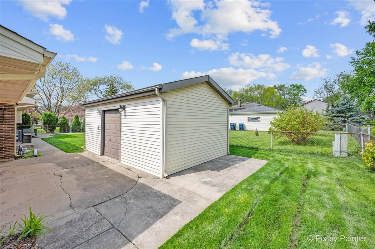 262 Woodville Lane, Schaumburg, IL 60193