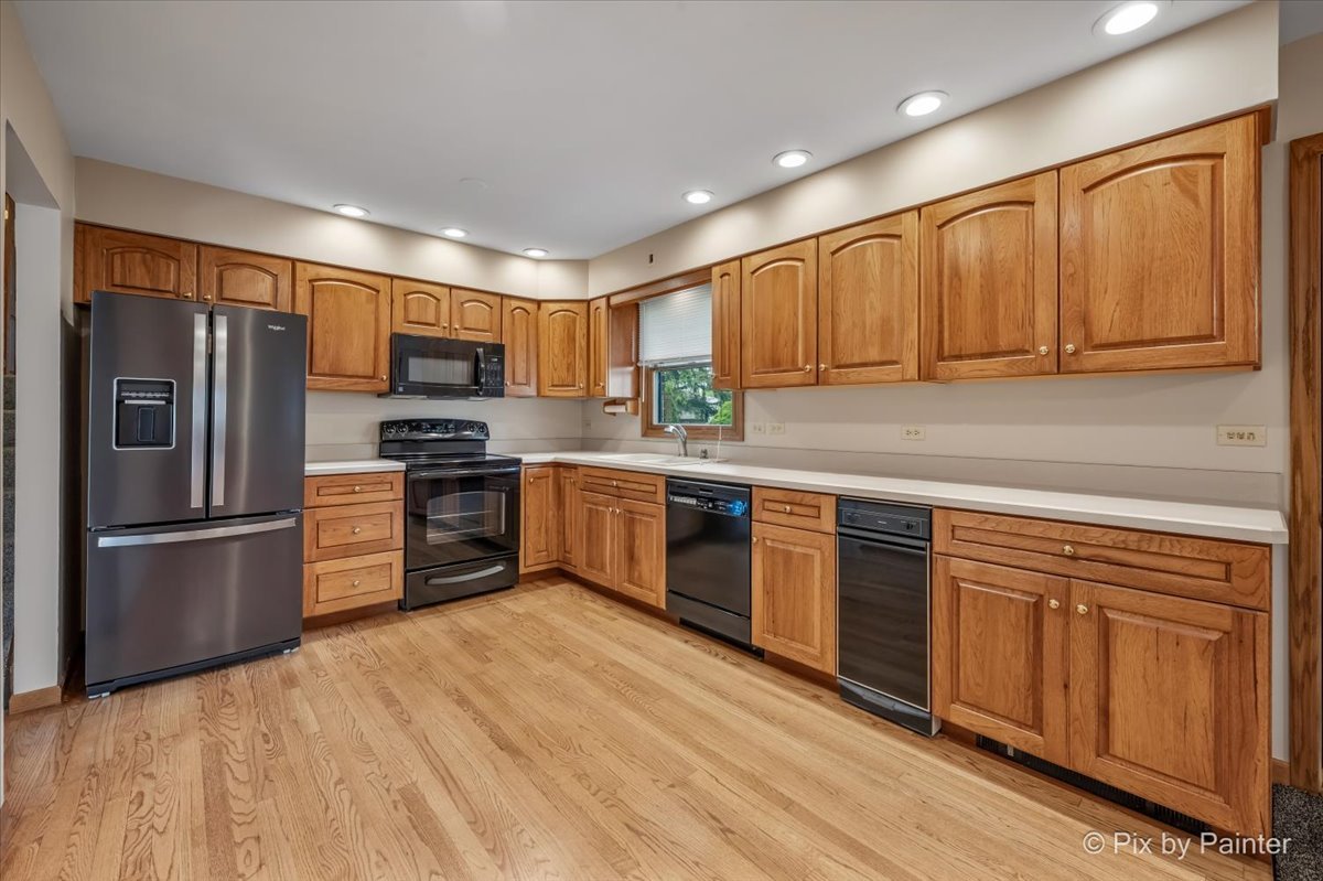 262 Woodville Lane, Schaumburg, IL 60193