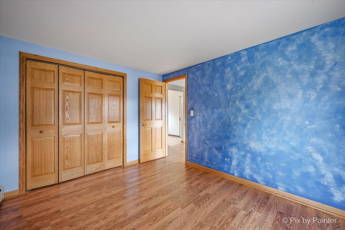 262 Woodville Lane, Schaumburg, IL 60193