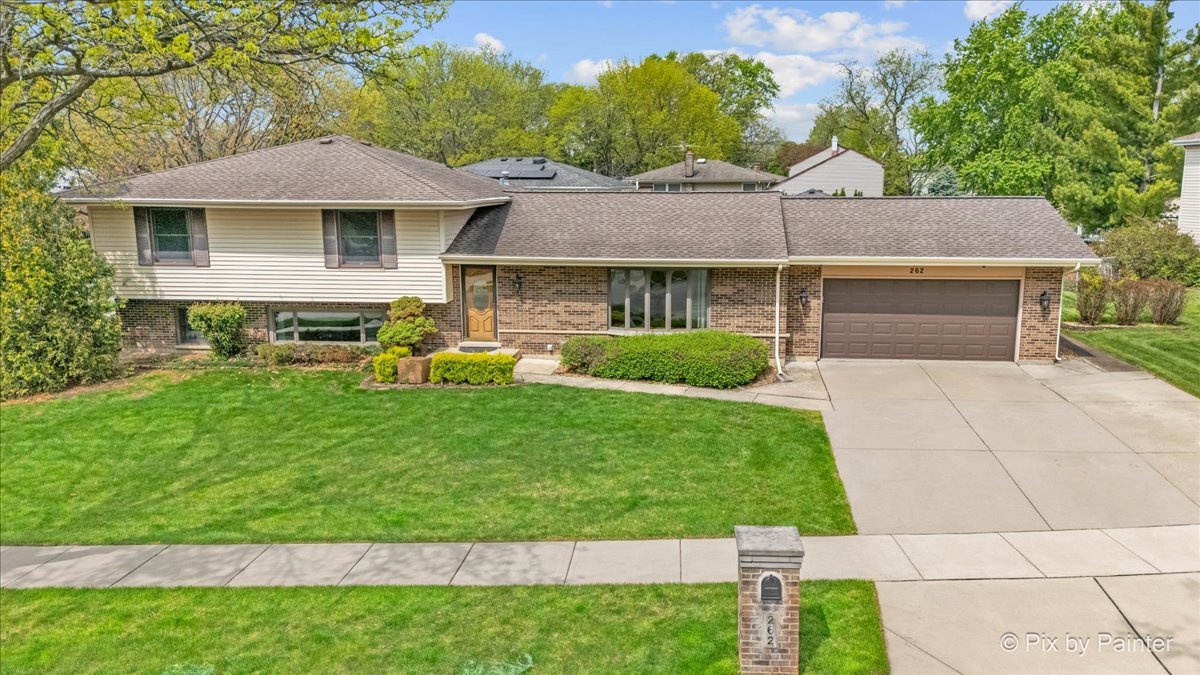 262 Woodville Lane, Schaumburg, IL 60193