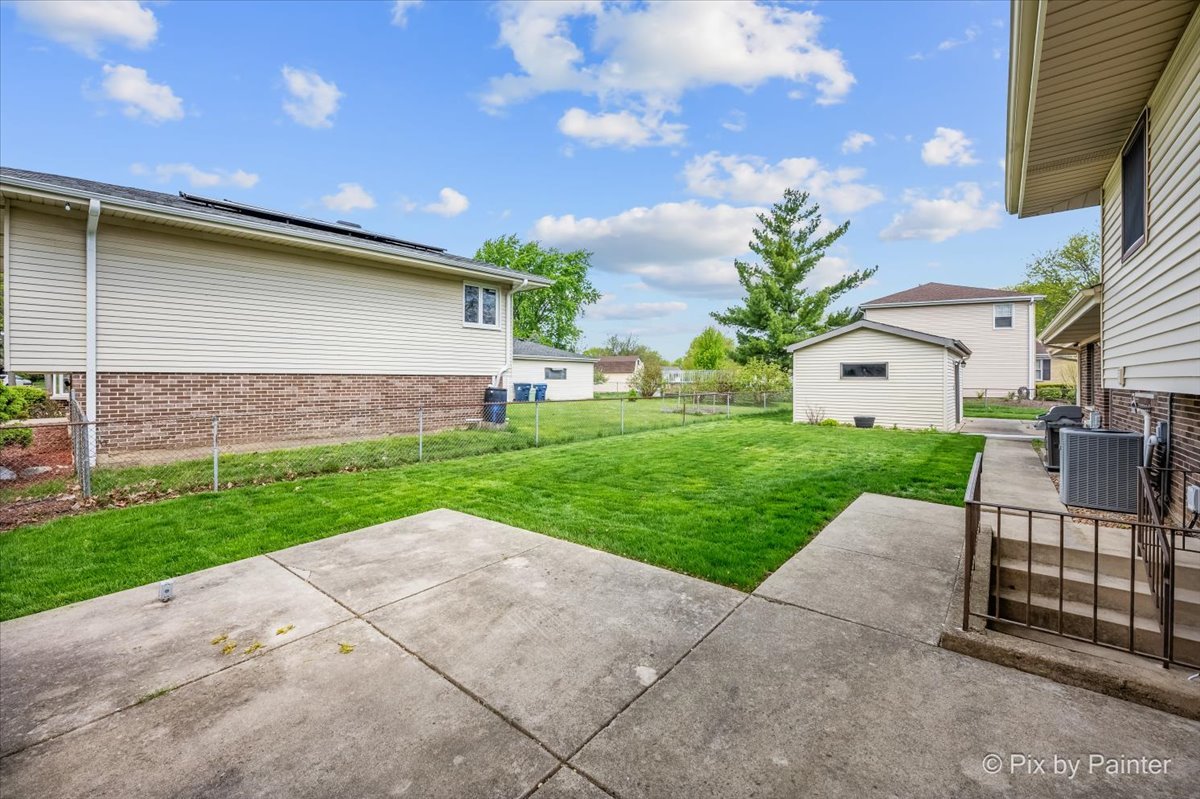 262 Woodville Lane, Schaumburg, IL 60193