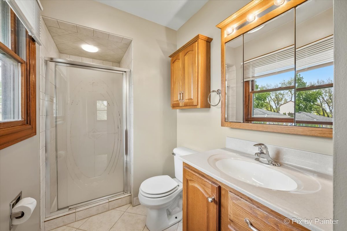 262 Woodville Lane, Schaumburg, IL 60193