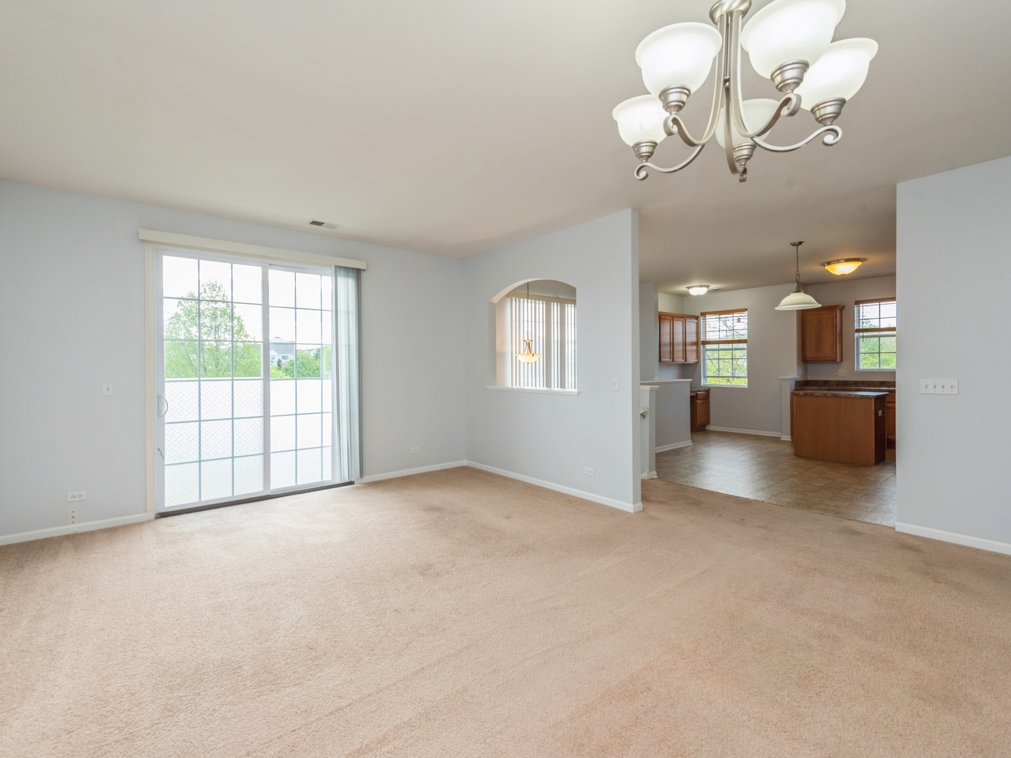 2243 Concord Drive #30-B, McHenry, IL 60050