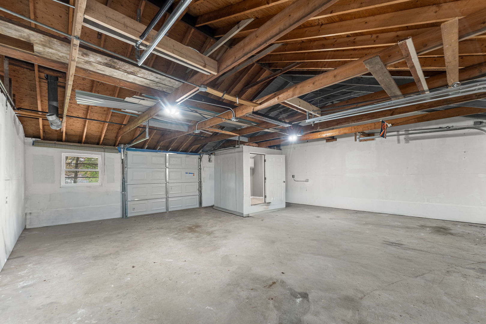 18155 Cicero Avenue, Country Club Hills, IL 60478
