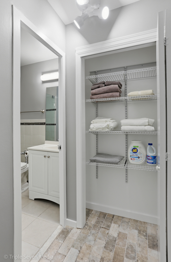 3600 N Lake Shore Drive #709, Chicago, IL 60613