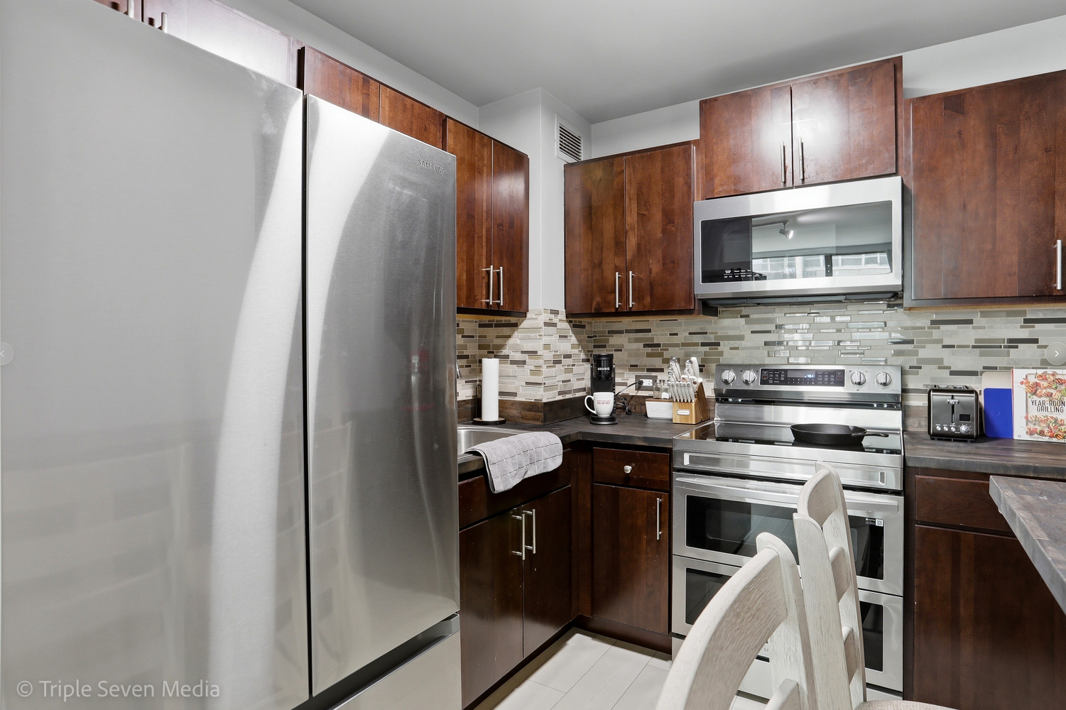 3600 N Lake Shore Drive #709, Chicago, IL 60613