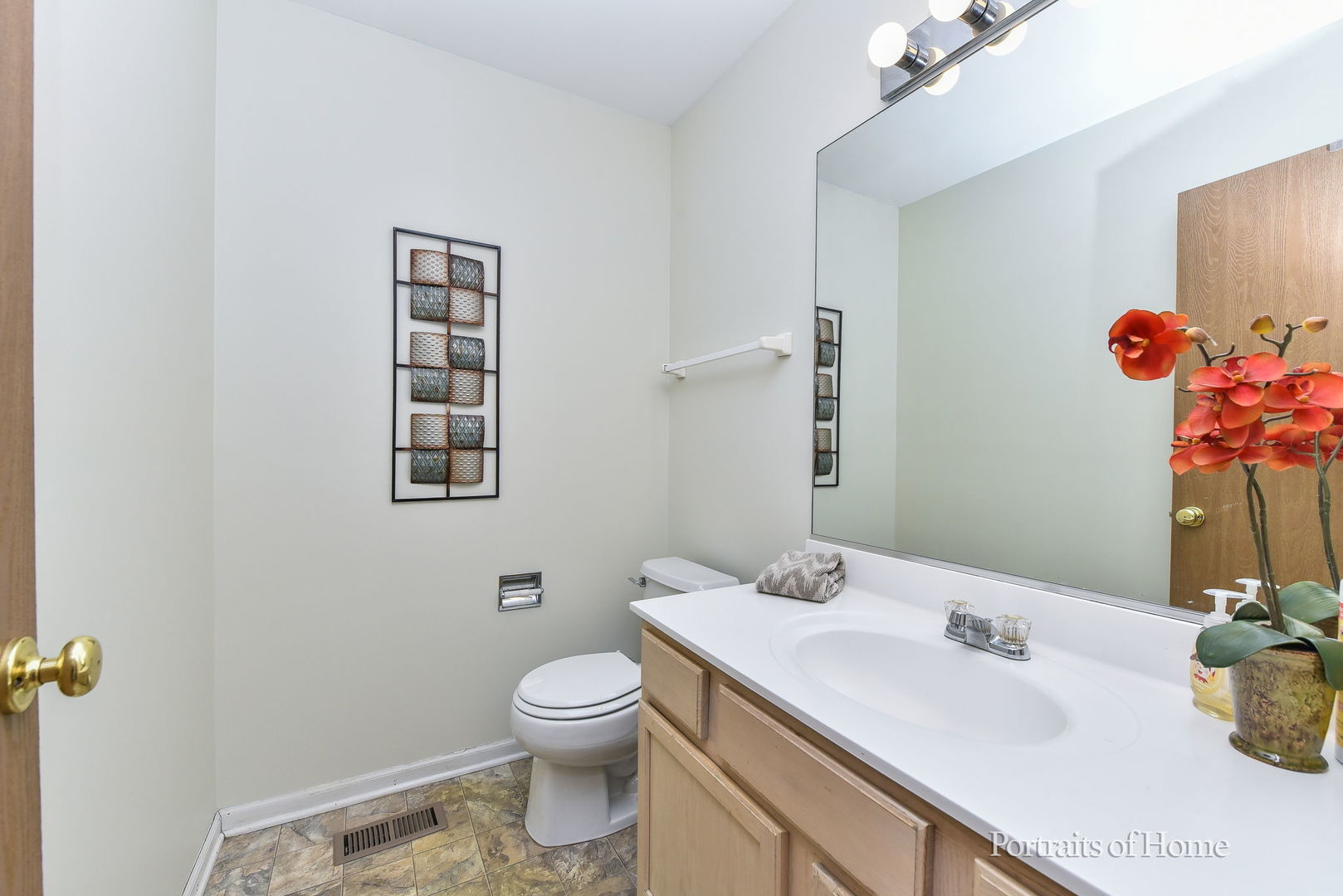 2414 SAVOY Court, Aurora, IL 60503
