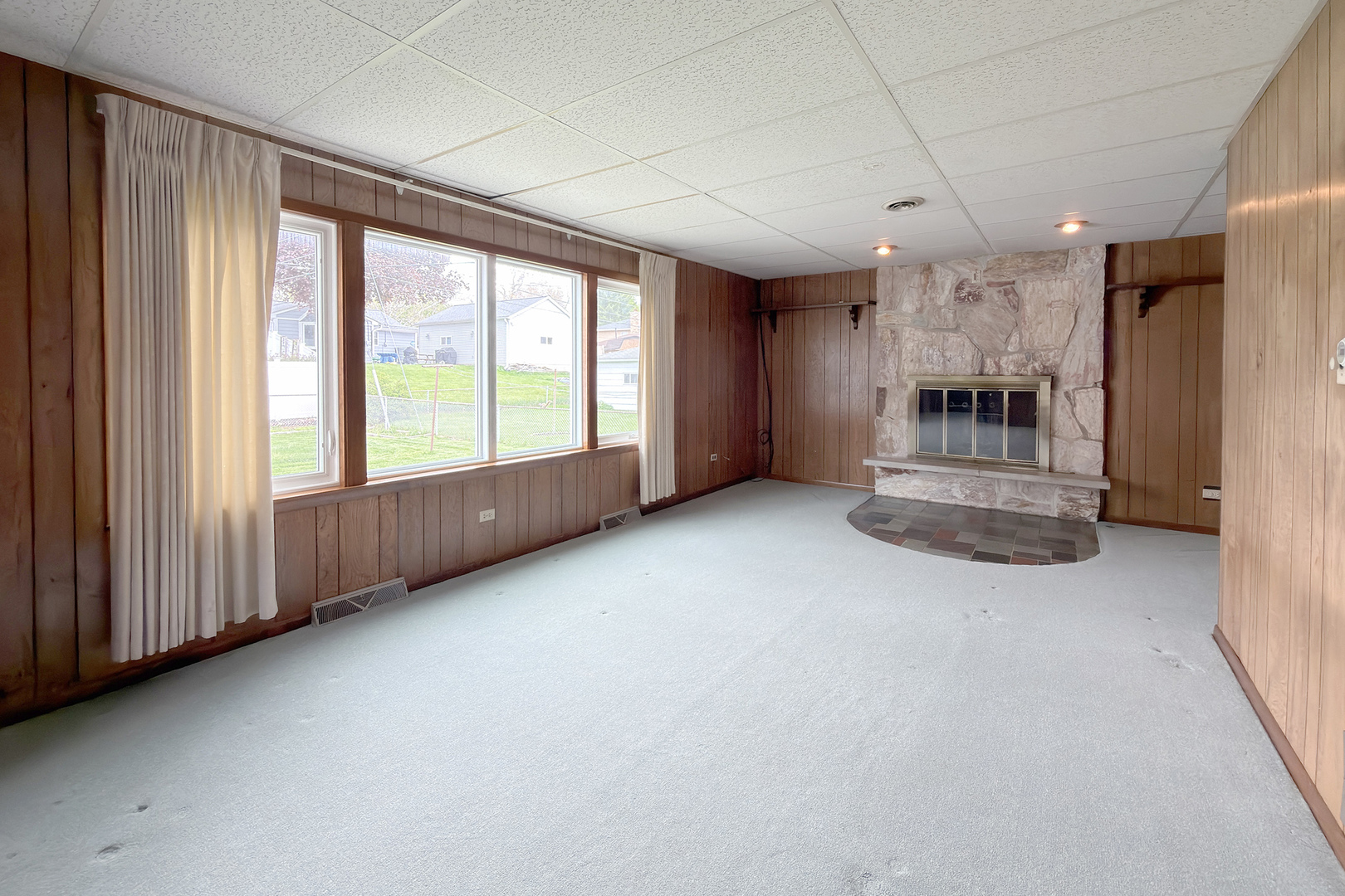 3000 starling Lane, Rolling Meadows, IL 60008