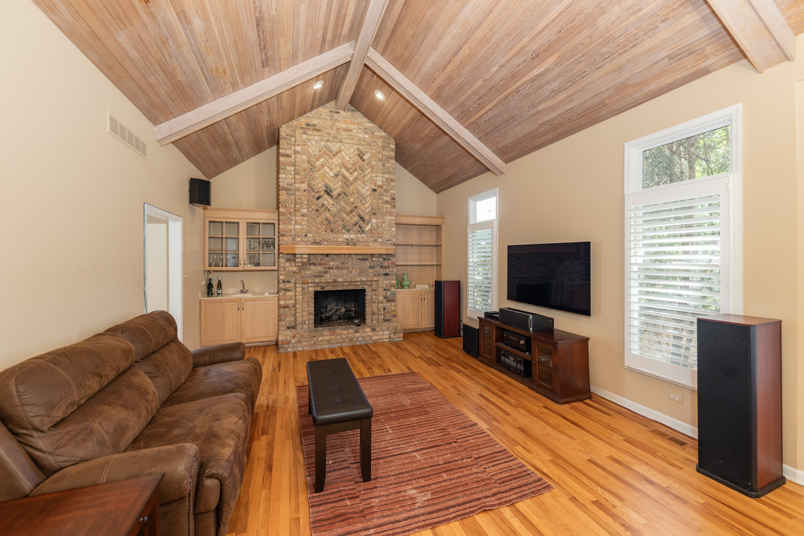1437 Ambleside Circle, Naperville, IL 60540